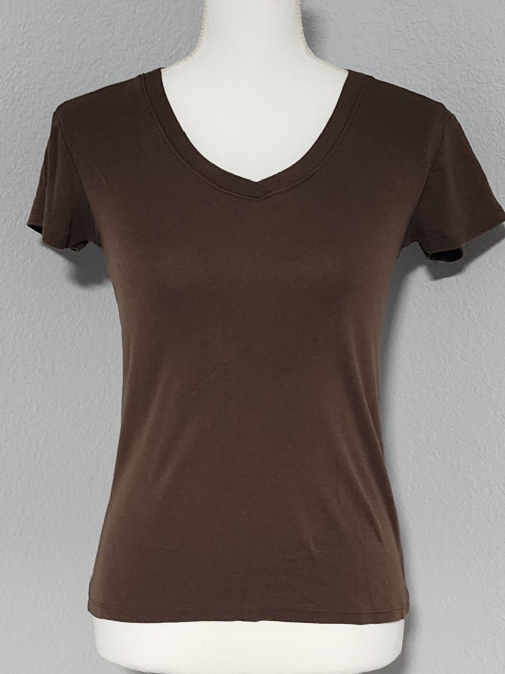 Vintage Y2K Mossimo 100% Cotton Brown Short Sleeve V-neck Blouse Womens Medium